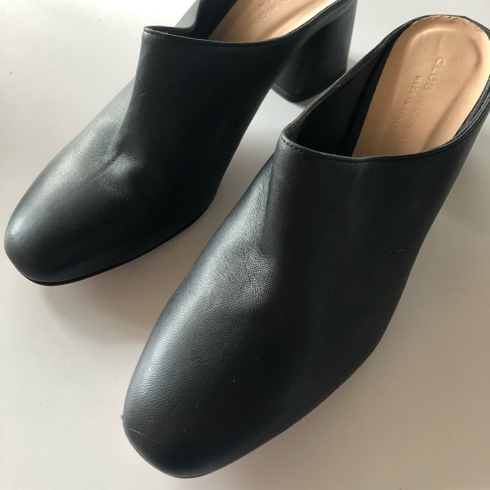 Club Monaco black leather slip on loafers 8 8.5